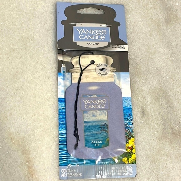 Yankee Candle Ocean Air Air Car Camper Locker Freshener New - Picture 1 of 4